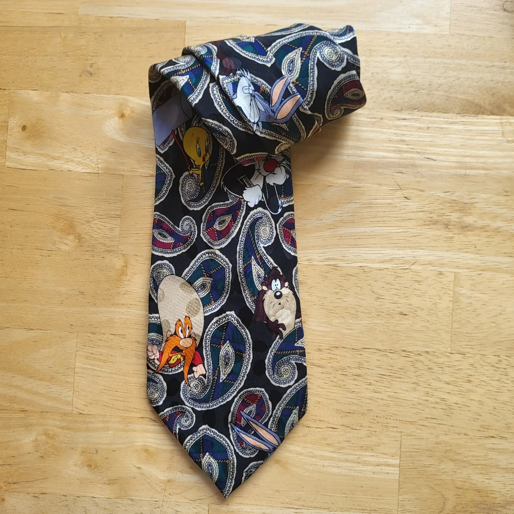 Vintage Looney Tunes Mania Paisley Men's Silk Neck Tie Warner Bros 1994